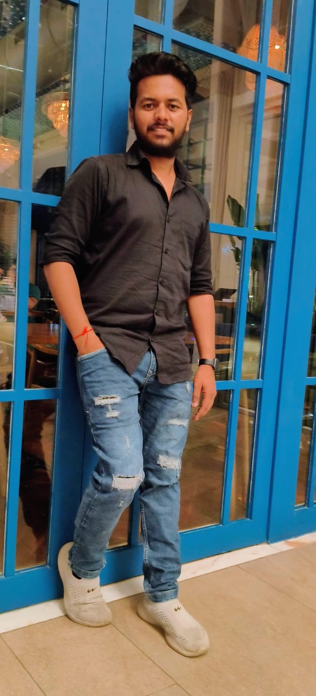 Click to see detail about Mr.  Solaskar