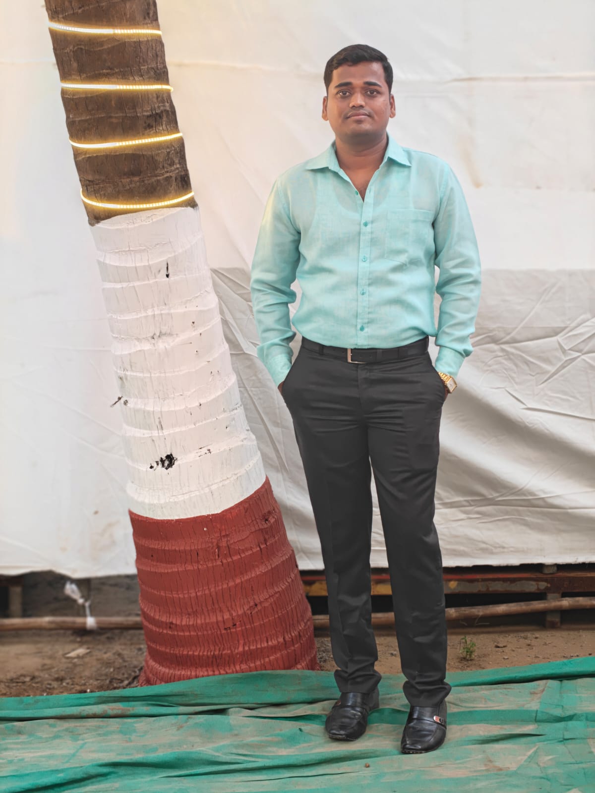 Click to see detail about Mr.  Petkar