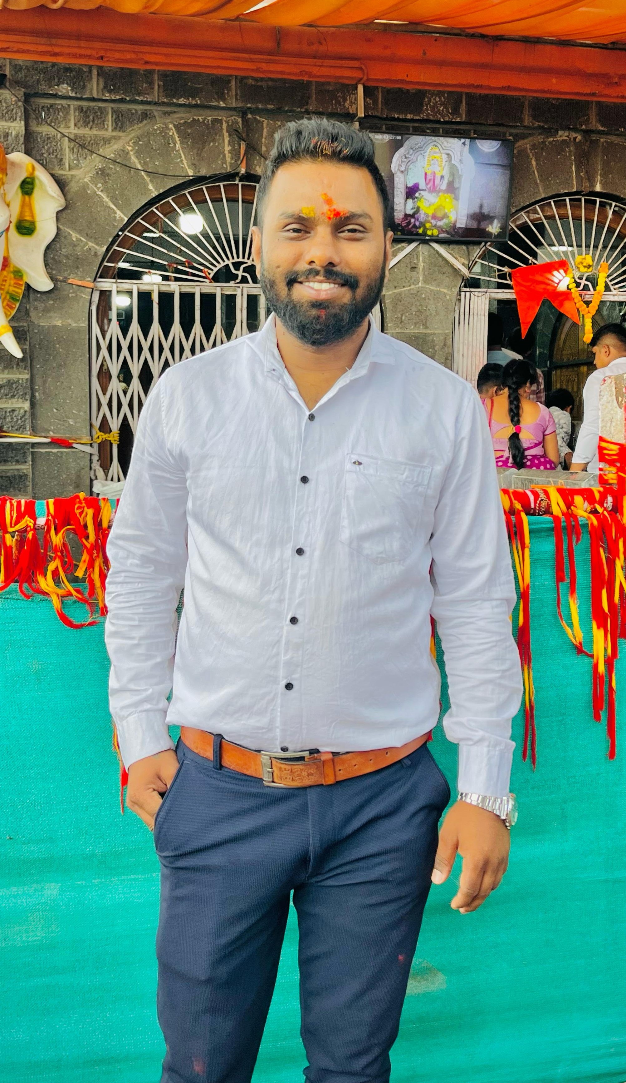 Click to see detail about Mr.  Beloshe