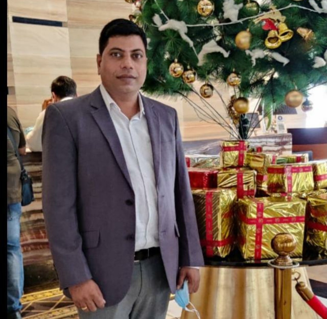 Click to see detail about Mr.  Kalambe