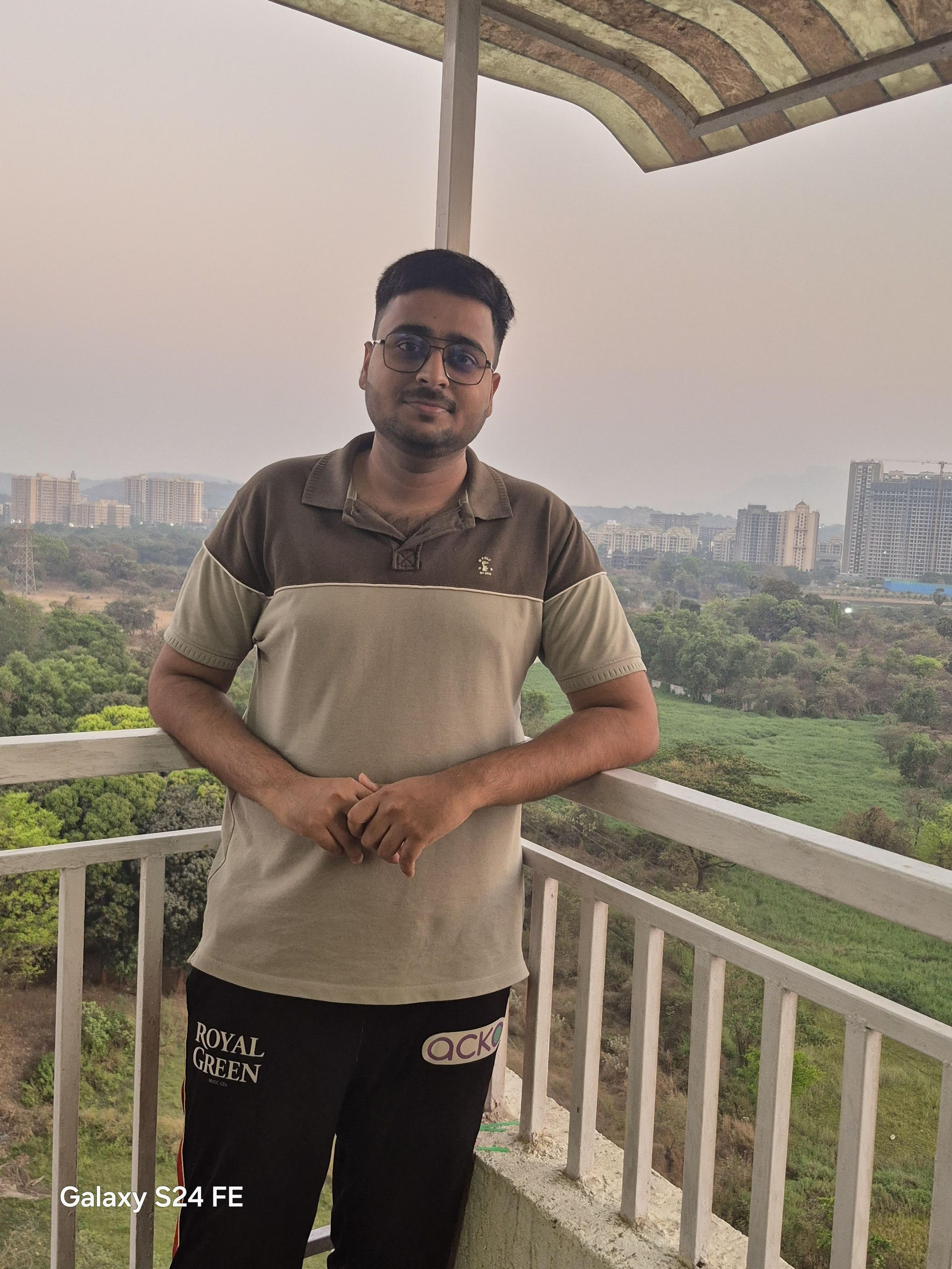 Click to see detail about Mr.  More