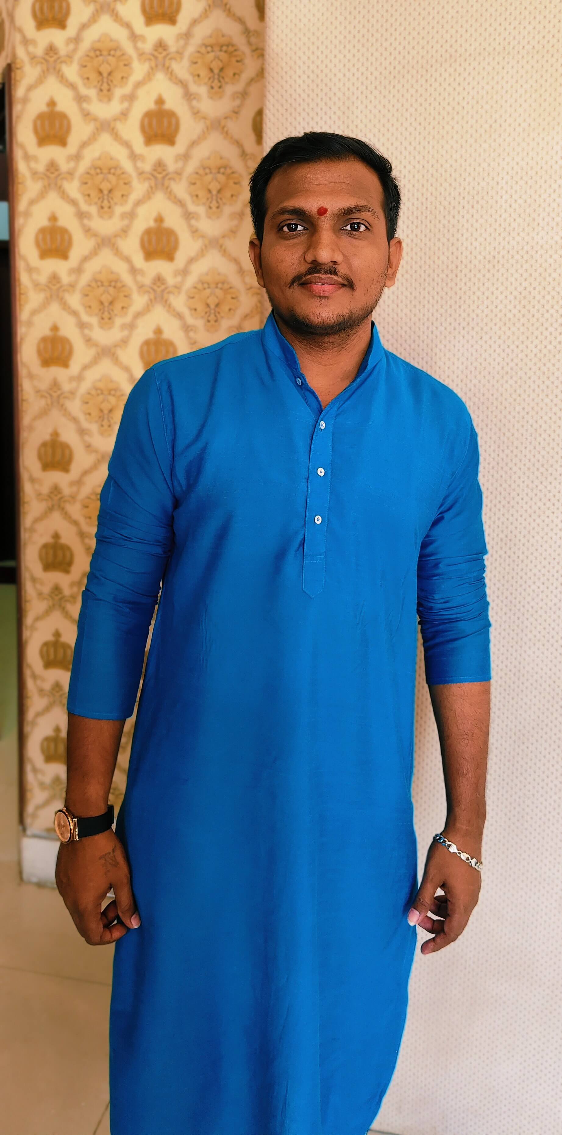 Click to see detail about Mr.  Shinde