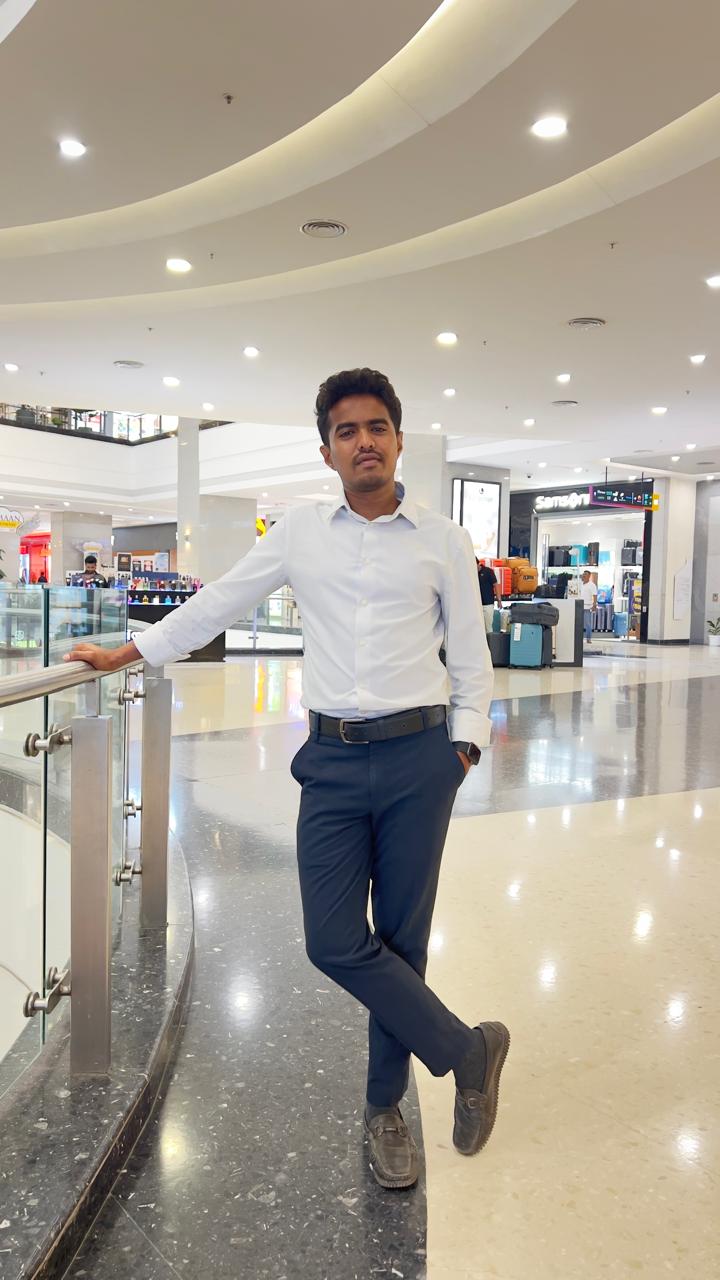 Click to see detail about Mr.  Pol