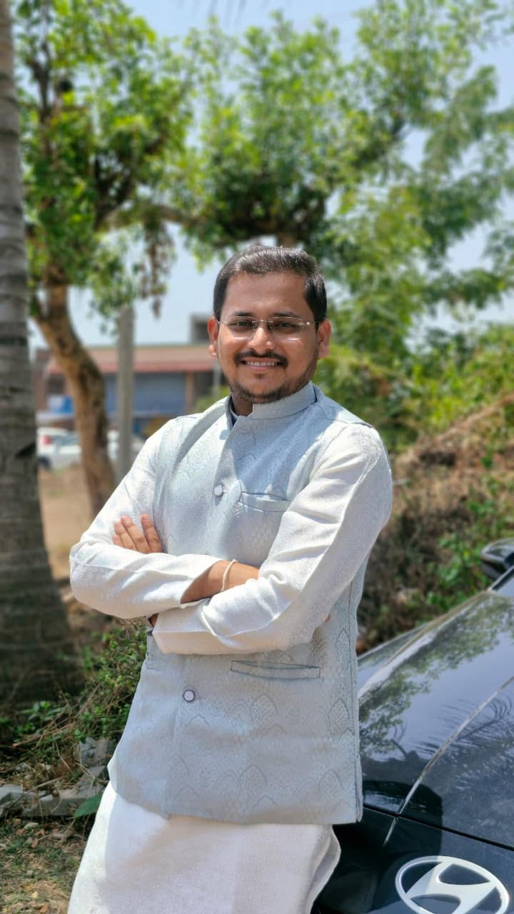 Click to see detail about Mr.  Pawar