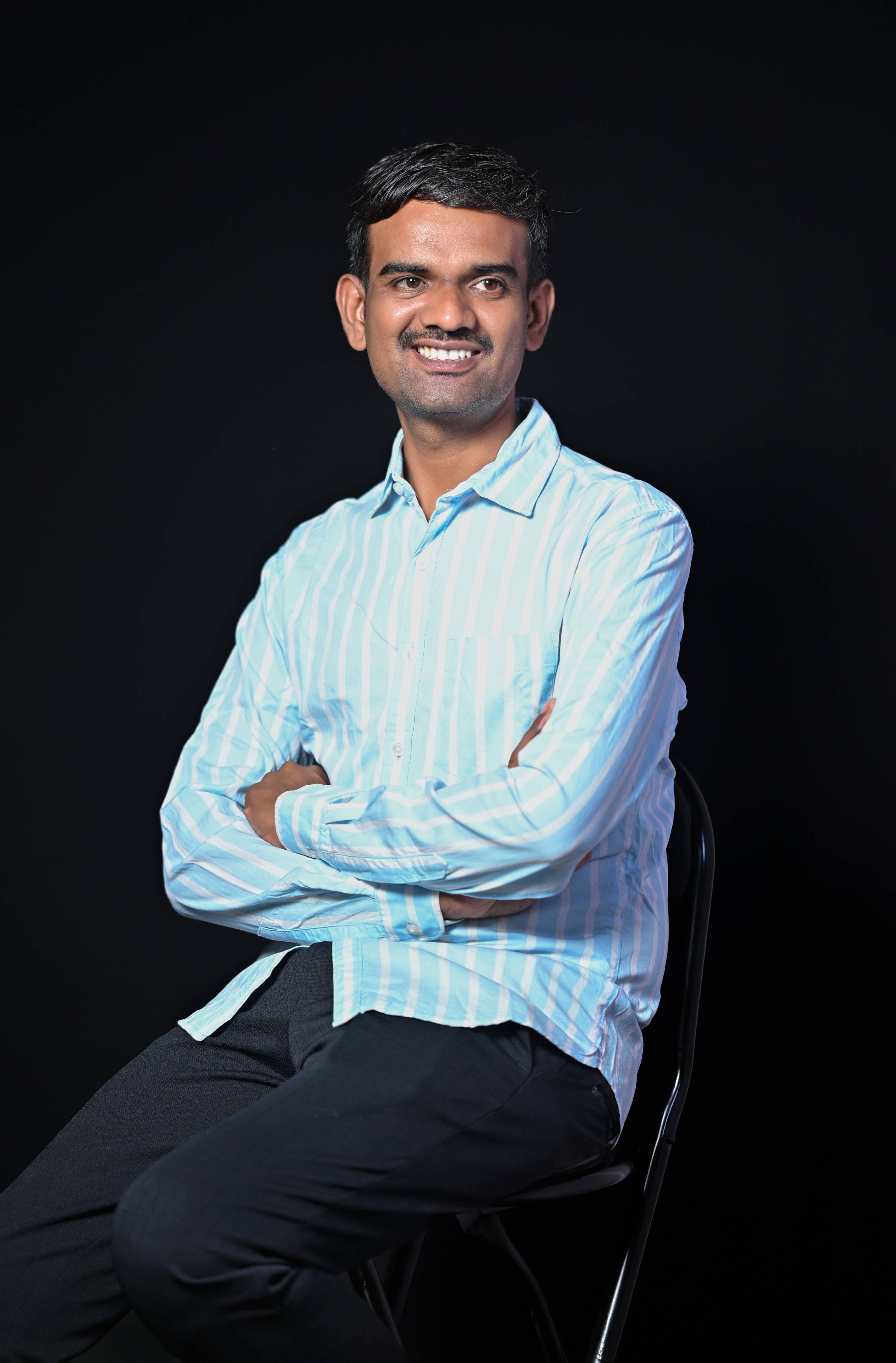 Click to see detail about Mr.  Gadhave