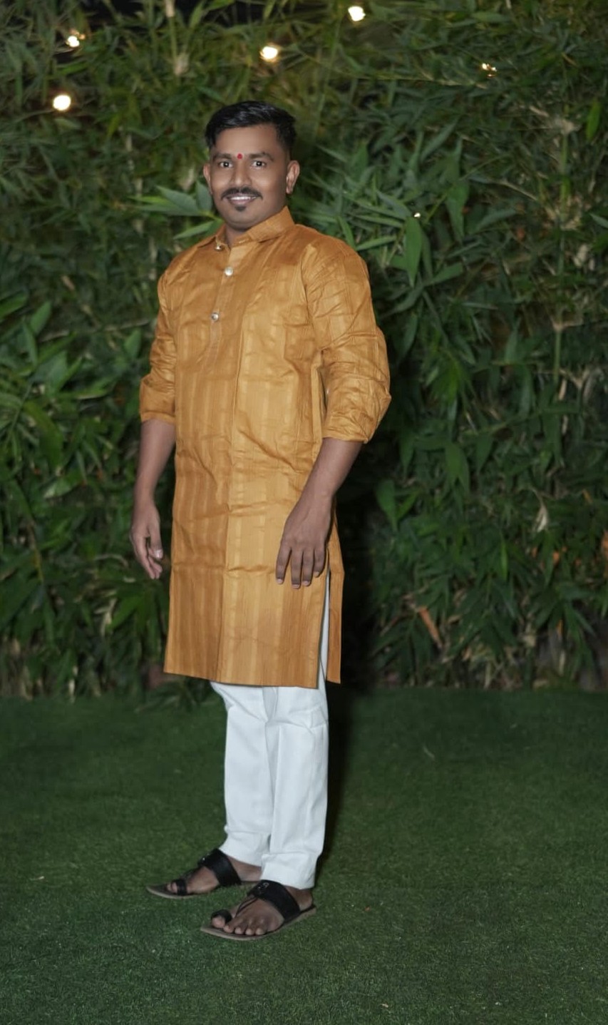 Click to see detail about Mr.  Mahangare